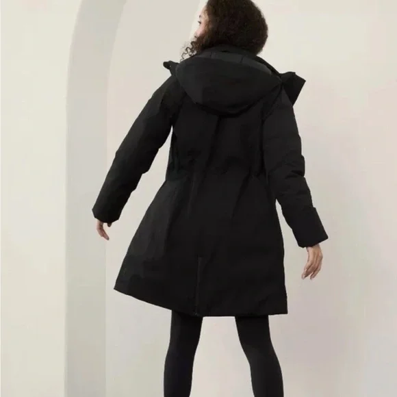 Athleta Outbound Parka - Picture 4 of 15